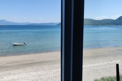Vue depuis la maison à Laukvik